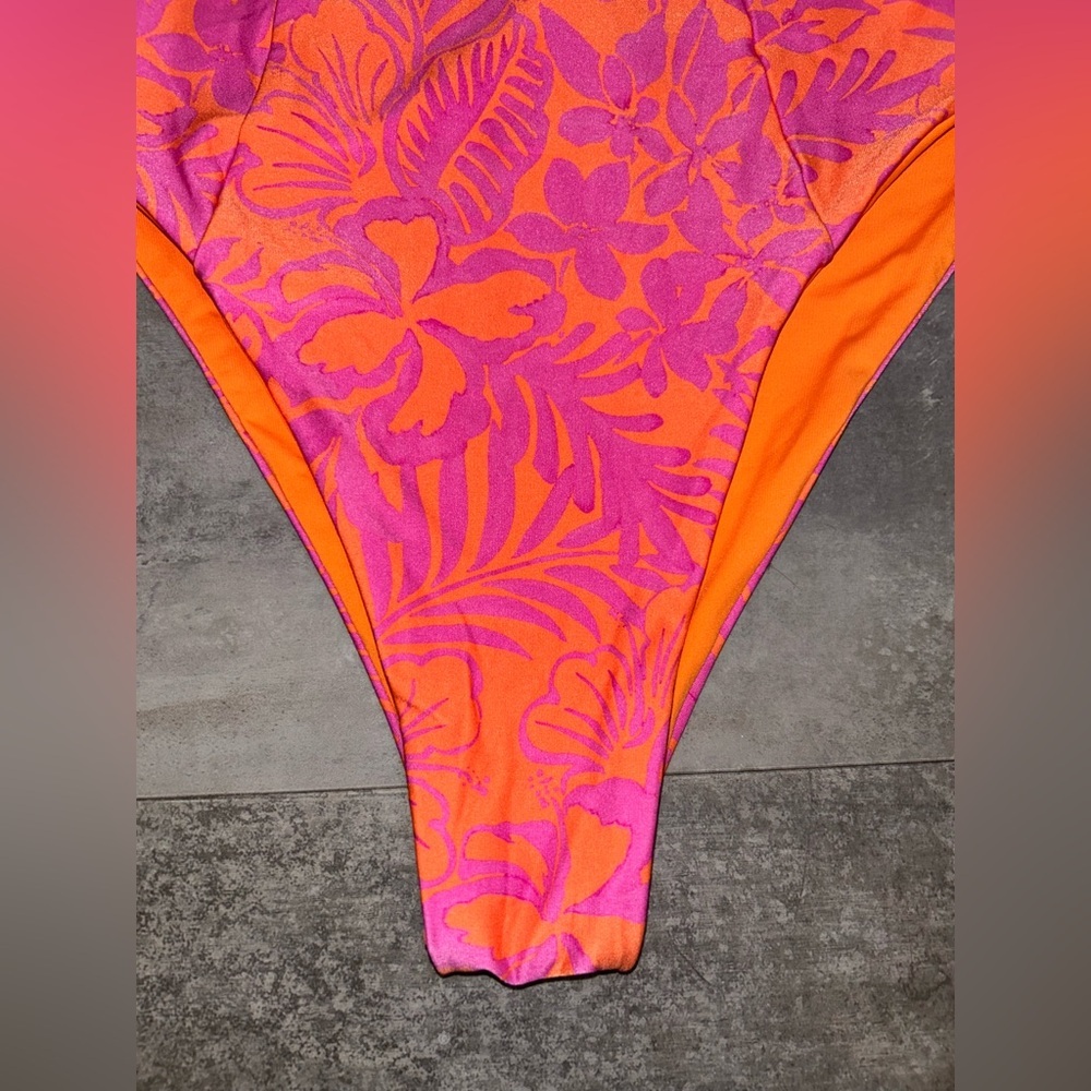 L*Space Pink and Orange Floral One Piece Swimsuit NWT - Picture 6 of 9